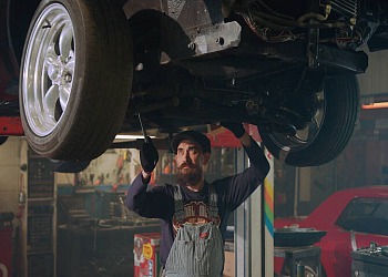 Ask friends and family for recommendations to find a good mechanic that is going to do quality work.