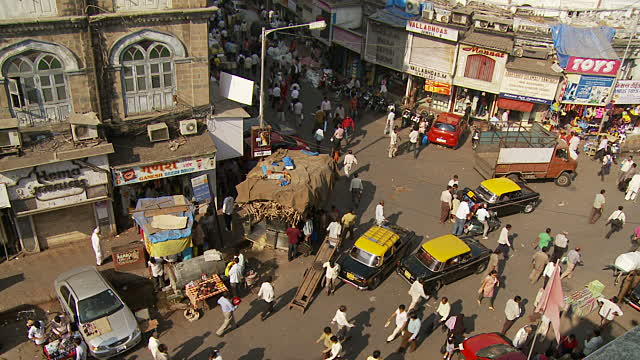 Old cities in the world are not well designed for traffic owing to the limited road space.<p>Mumbai, India is an example of an old city with congestion.